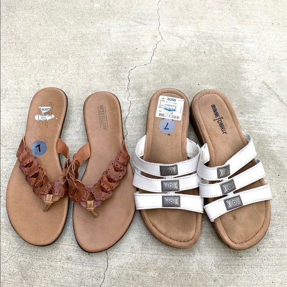 Cute sandals bundle - Picture 2 of 3